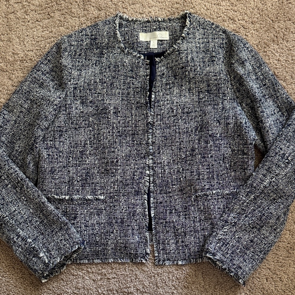 Chic Navy Tweed Blazer